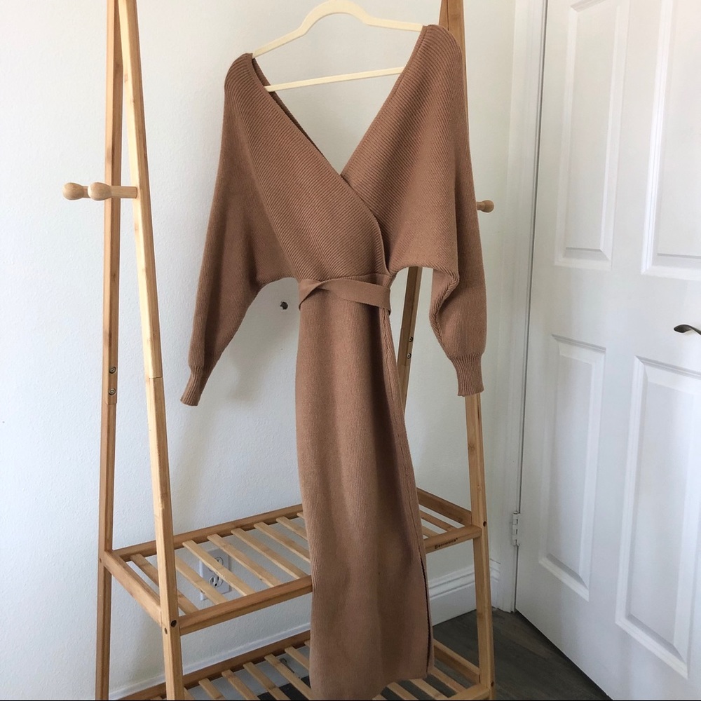 Selfie Leslie Beige Cameo Batwing Knit Midi Dress - Picture 4 of 7